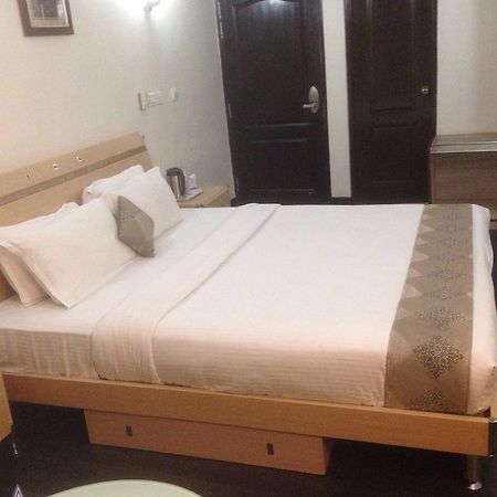 Hotel Grand Dhillon Bhilai Экстерьер фото